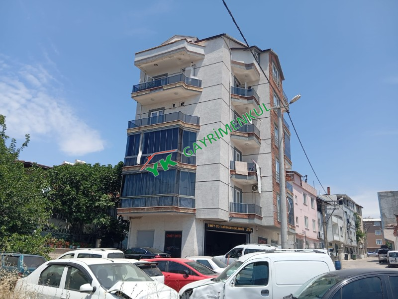 Ge&ccedil;it Arakat 2+1 Geniş Daire